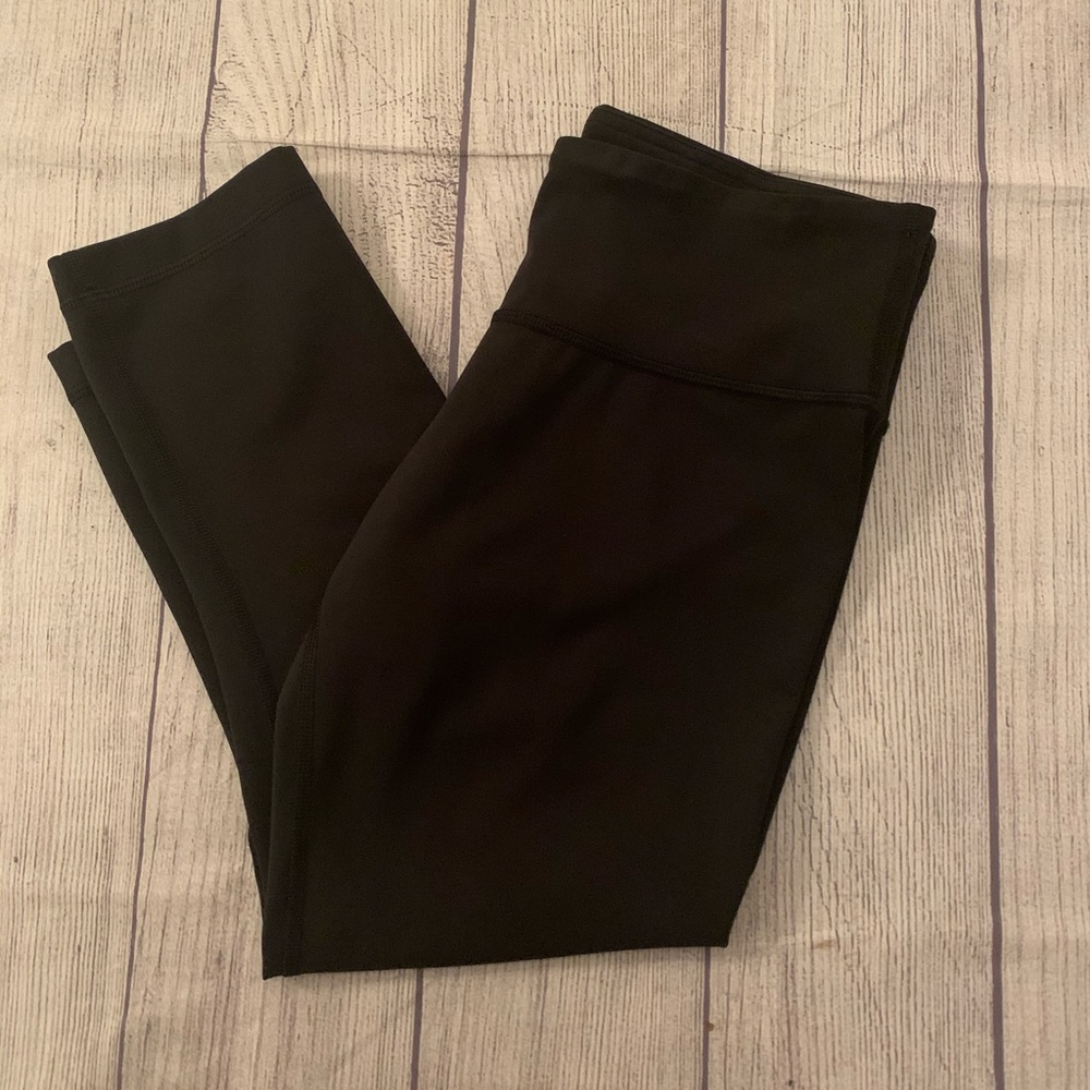 Lululemon capri black leggings size 4